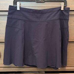 Women’s Navy Athleta stretch woven Skort *hemmed